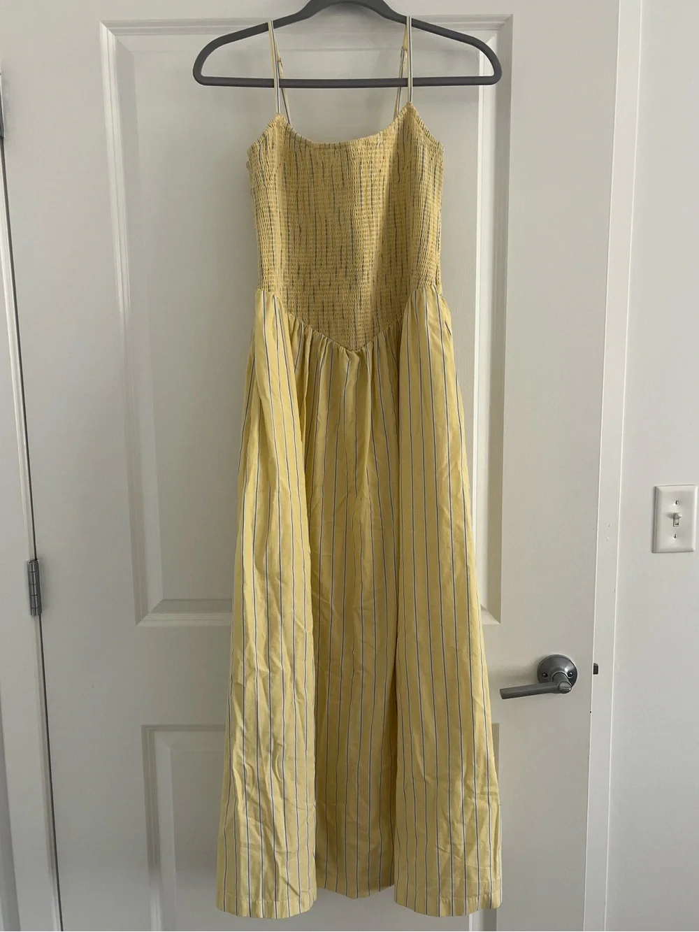 Abercrombie & Fitch Women’s Smocked Neck Drop Waist Midi Dress - Picture 2 of 5